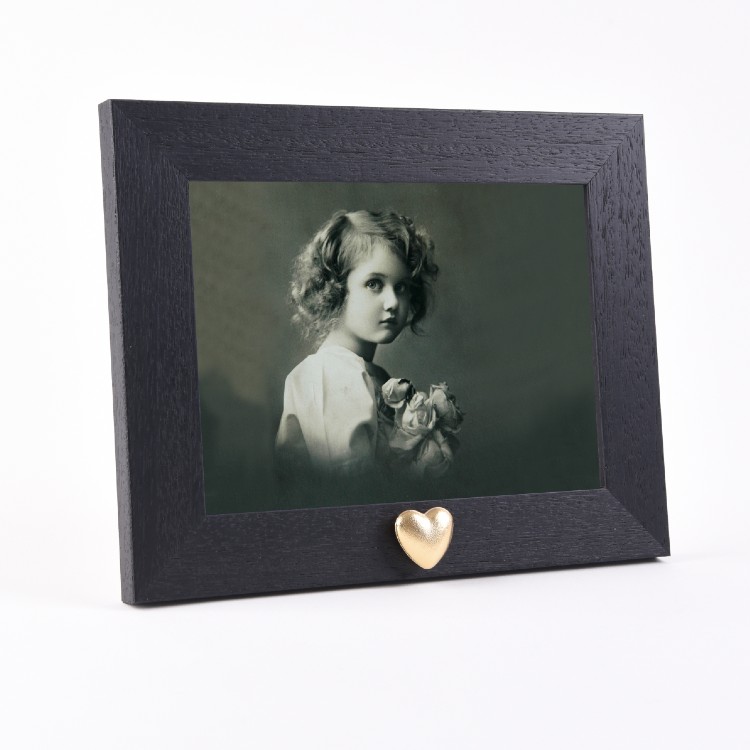 Fotolijst met zwart kader + Hart mini urn